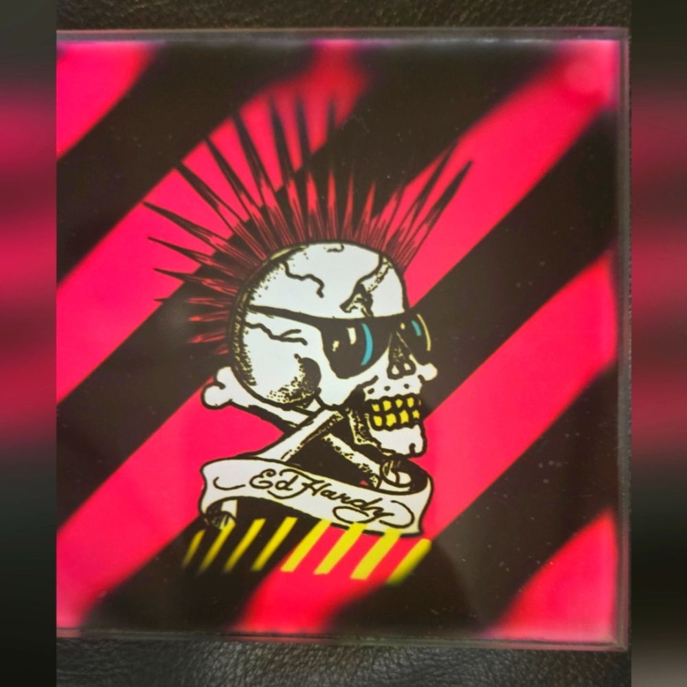 Ed Hardy Glass Skull Coasters - Pink and Black - Picture 7 of 9